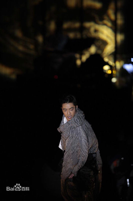 大泽隆夫(Osawa Takao)舞台剧宣传照性感图片图集