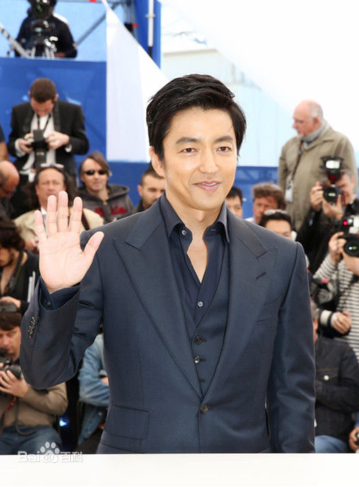 大泽隆夫(Osawa Takao)在戛纳国际电影节前后照片