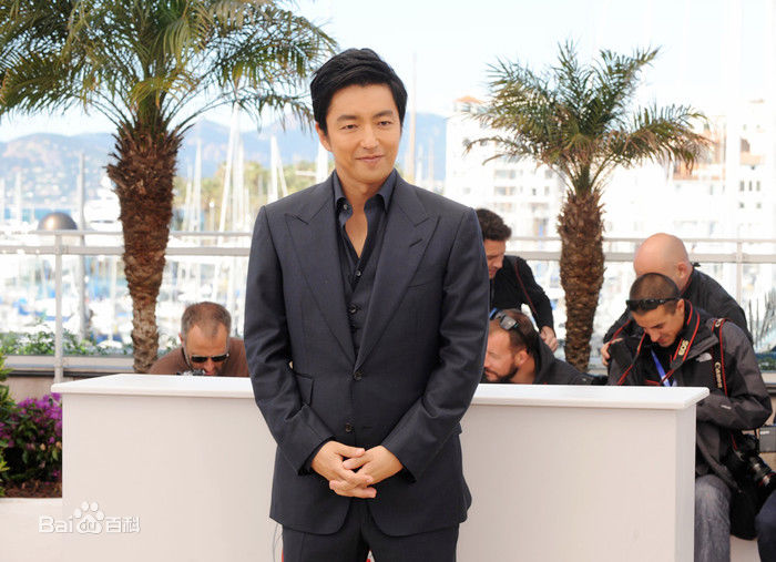 大泽隆夫(Osawa Takao)在戛纳国际电影节前后照片