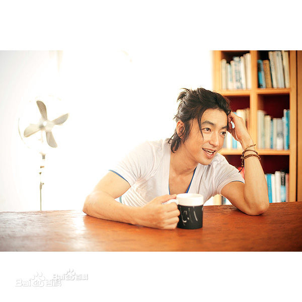 大泽隆夫(Osawa Takao)官网日历、明信片生活照相册