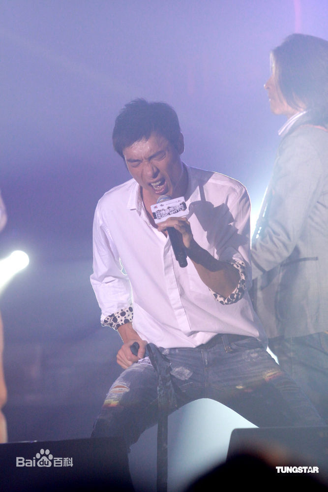 最新许志安(Andy Hui Chi on)精彩图册