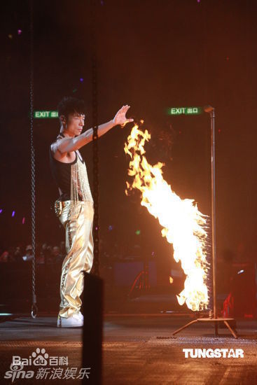 最新许志安(Andy Hui Chi on)精彩图册