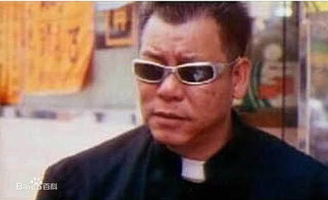 高清李兆基性感图片