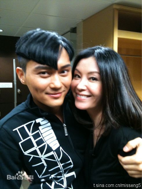 伍咏薇(Christine Ng)微博图片图册