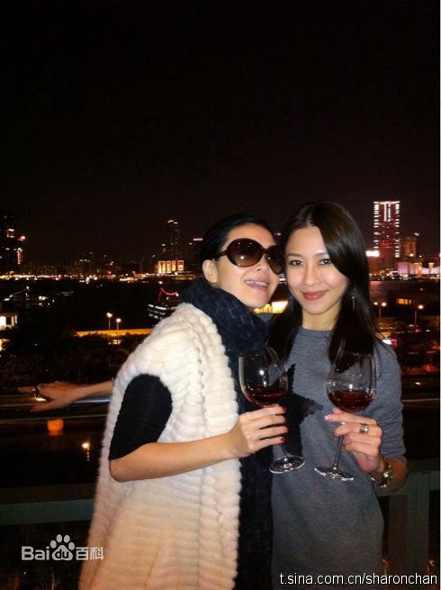 伍咏薇(Christine Ng)微博图片图册