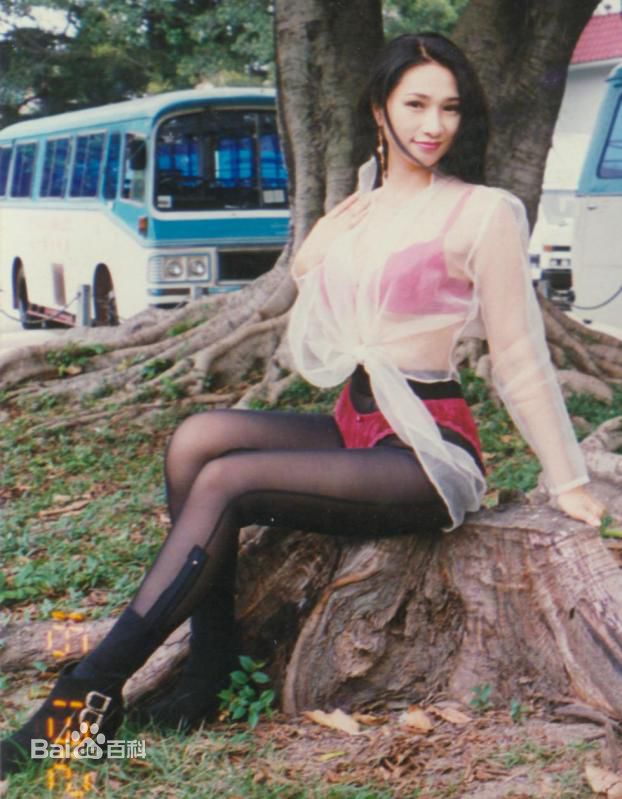 李莉莉(Li Lili)生活照