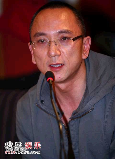 王光利工作生活照前后照片