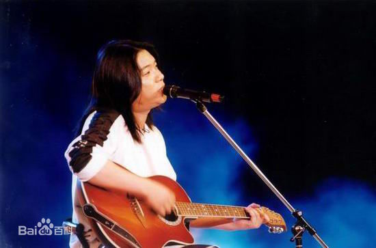 高晓松工作照壁纸壁纸