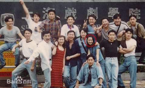 马伊琍(Ma Yili)大学期间的旧照壁纸壁纸