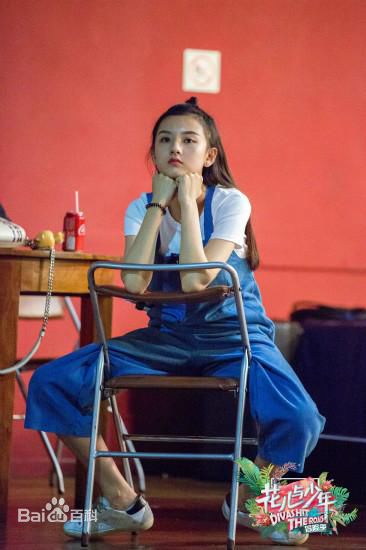 最新宋祖儿(lareina)在《花儿与少年第三季》中的壁纸