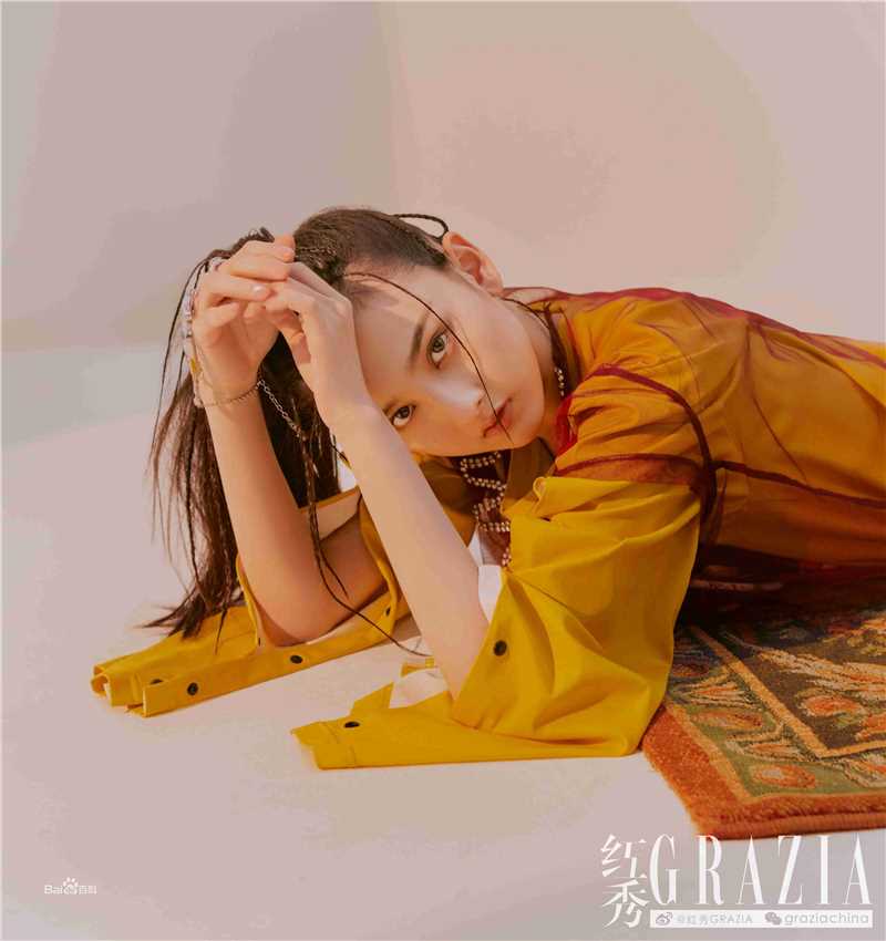 高清宋祖儿(lareina)在《红秀GRAZIA》中的图册