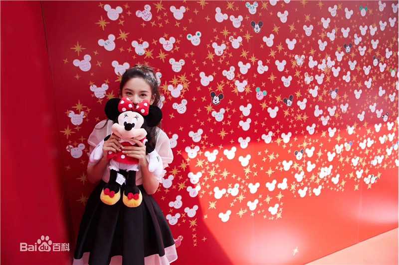 宋祖儿(lareina)品牌大使图片图集