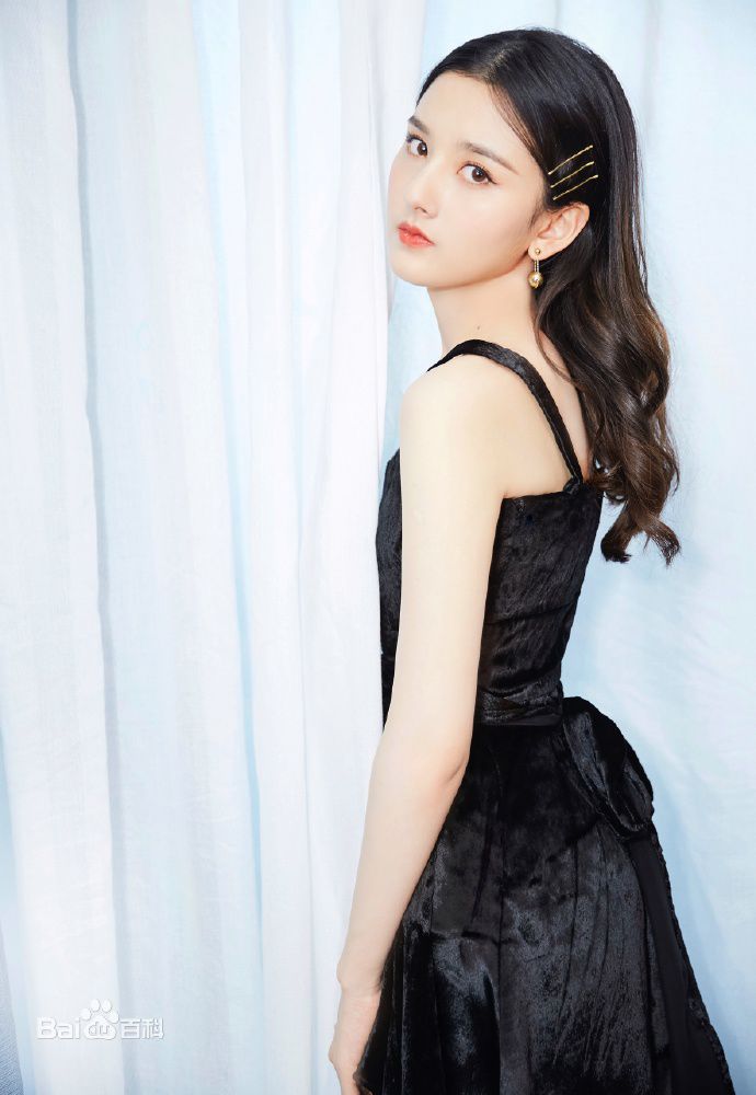 宋祖儿(lareina)2018嘉人盛典 Style China生活照相册