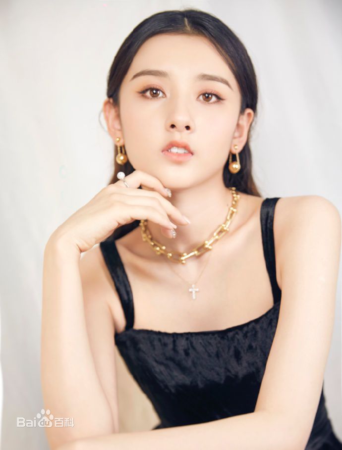 宋祖儿(lareina)2018嘉人盛典 Style China生活照相册