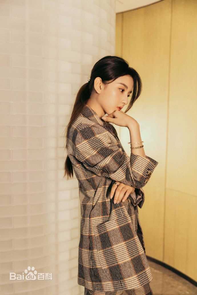 宋祖儿(lareina)第十五届MAHB年度先生盛典壁纸壁纸