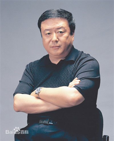 最新尤小刚性感图片