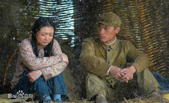 沈好放戈壁母亲素颜照壁纸