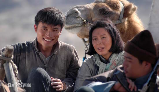 沈好放戈壁母亲素颜照壁纸