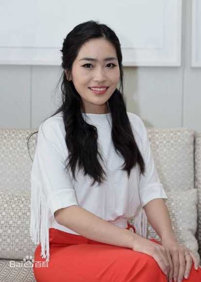 高清张末性感图片