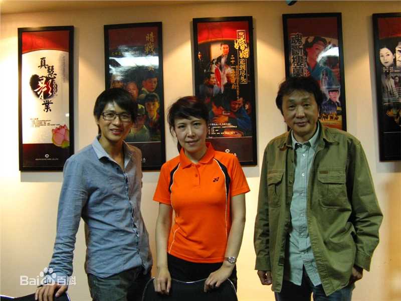 张竹工作照壁纸壁纸