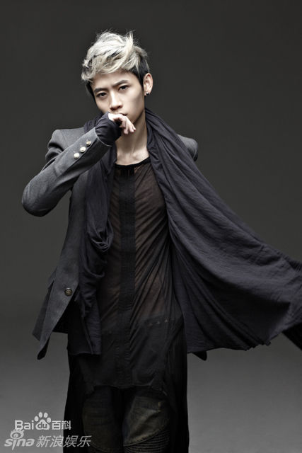 魏晨(Vision Wei)在专辑《破晓》中的