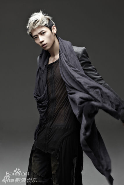魏晨(Vision Wei)在专辑《破晓》中的