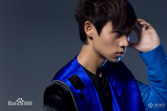 最新魏晨(Vision Wei)在专辑《千方百计》中的壁纸