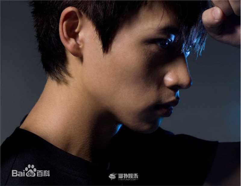 最新魏晨(Vision Wei)在专辑《千方百计》中的壁纸