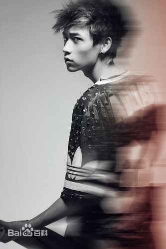 最新魏晨(Vision Wei)在专辑《千方百计》中的壁纸
