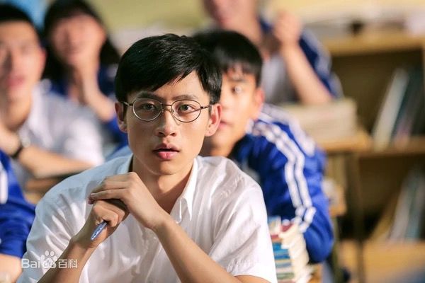 高清魏晨(Vision Wei)在电影《匆匆那年》饰演乔燃中的图册