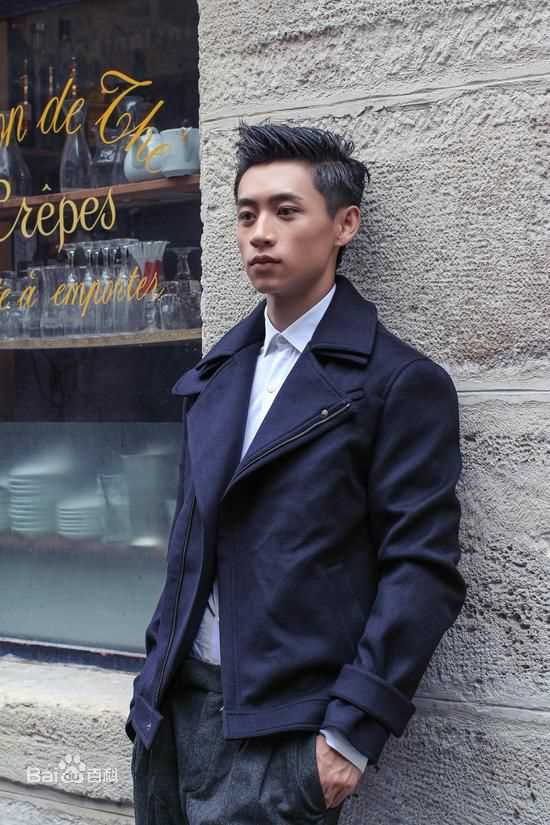 魏晨(Vision Wei)街拍性感图片图集