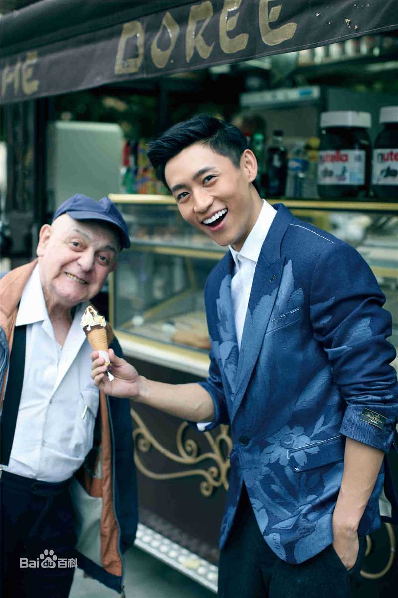 魏晨(Vision Wei)街拍性感图片图集