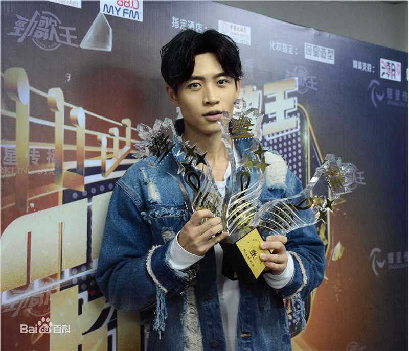 魏晨(Vision Wei)第十一届劲歌王音乐盛典前后照片