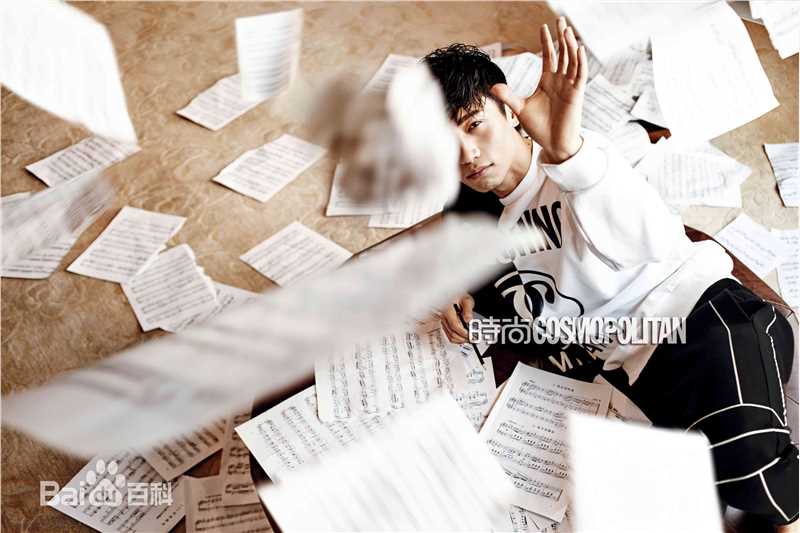 最新魏晨(Vision Wei)在《时尚coo》中的壁纸