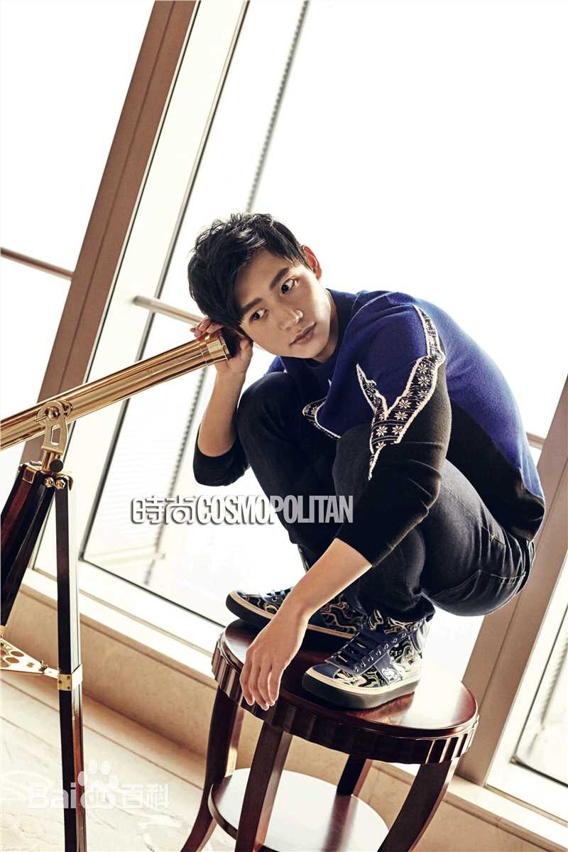 最新魏晨(Vision Wei)在《时尚coo》中的壁纸