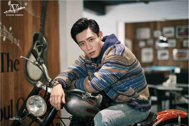 魏晨(Vision Wei)街拍壁纸壁纸