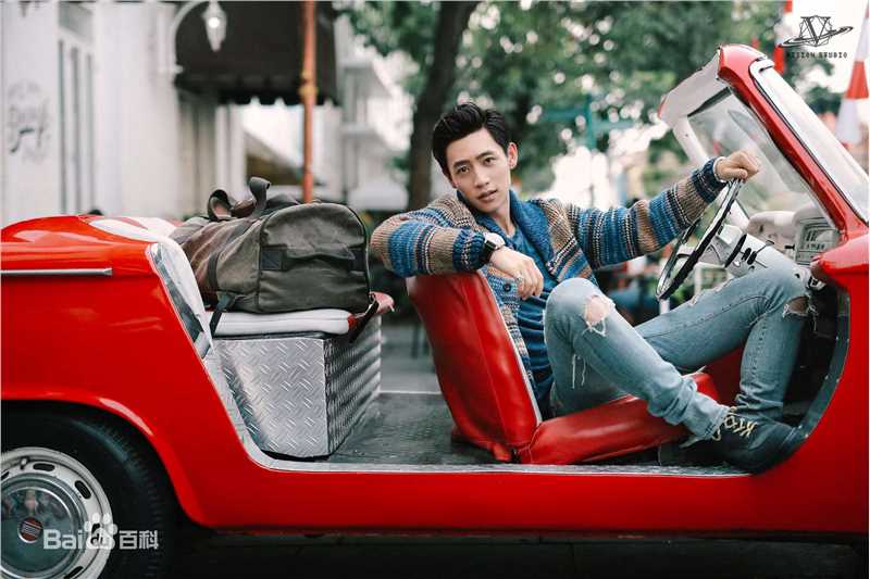 魏晨(Vision Wei)街拍壁纸壁纸