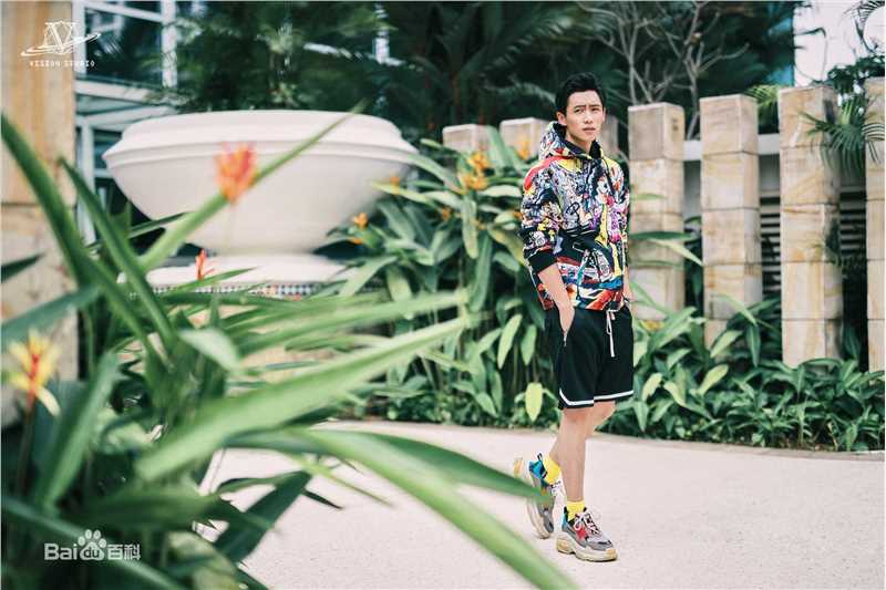 魏晨(Vision Wei)街拍壁纸壁纸