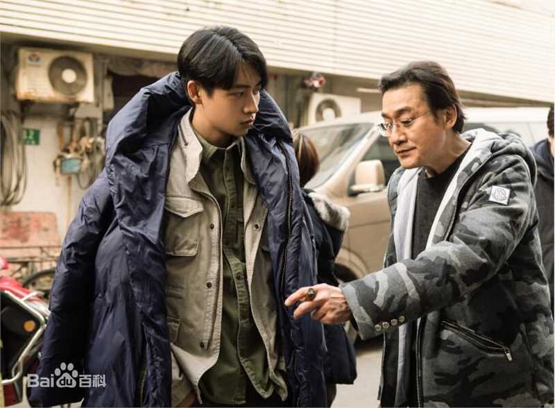 高清魏晨(Vision Wei)在电影《深夜食堂》饰唐宋中的图集