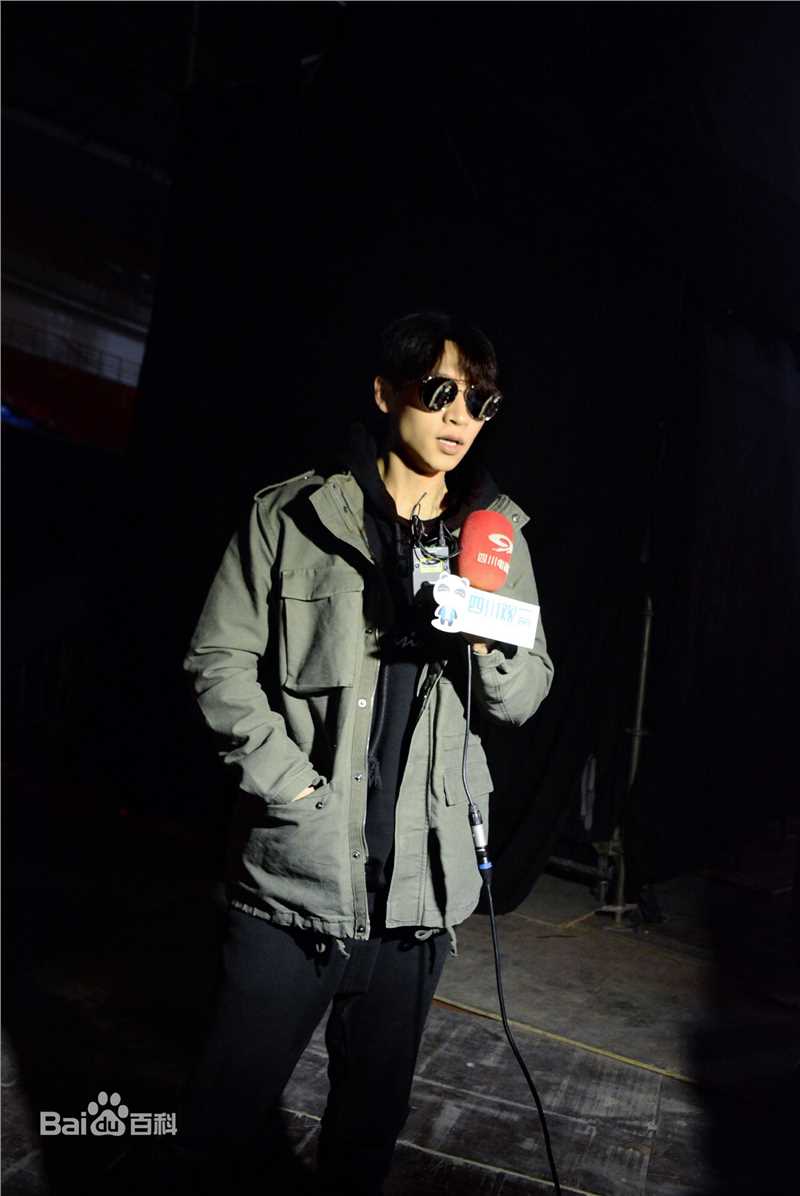 魏晨(Vision Wei)2016-2017四川卫视跨年图册