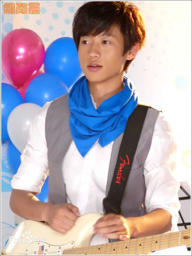 魏晨(Vision Wei)2008.12.7加油你有me MV拍摄性感图片图集