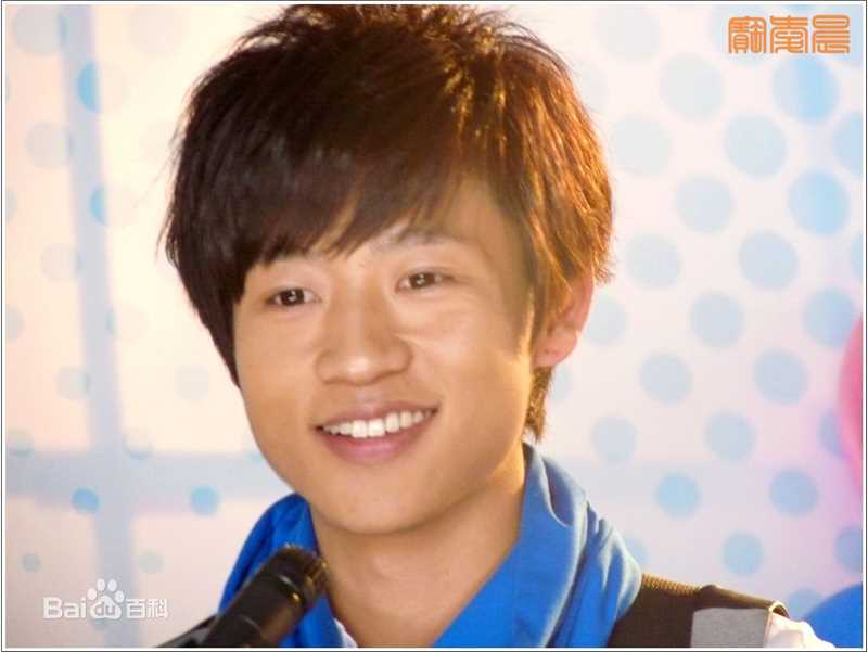 魏晨(Vision Wei)2008.12.7加油你有me MV拍摄性感图片图集