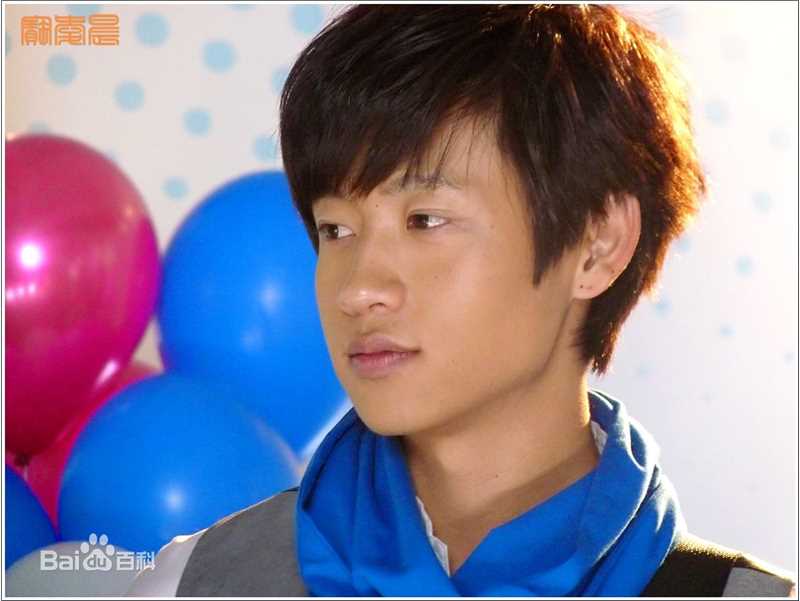 魏晨(Vision Wei)2008.12.7加油你有me MV拍摄性感图片图集