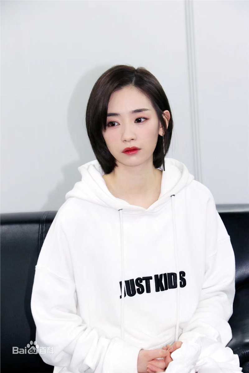 刘雅瑟(Cya Liu)活动照壁纸壁纸