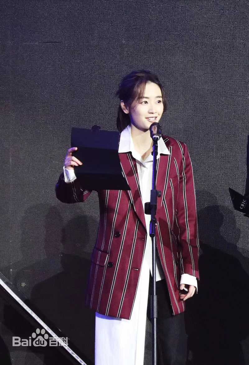 刘雅瑟(Cya Liu)活动照壁纸壁纸