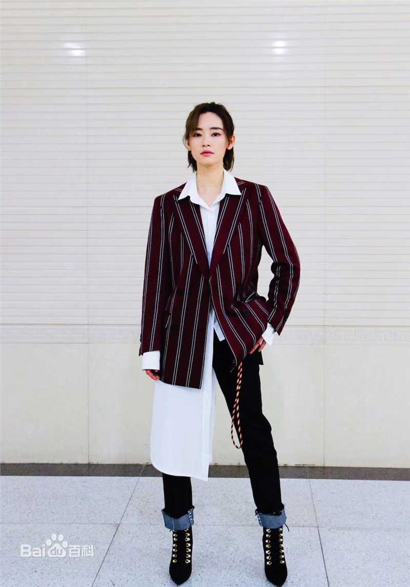 刘雅瑟(Cya Liu)活动照壁纸壁纸