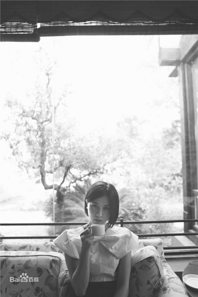 刘孜(liuzi)—咖啡即生活性感图片图集