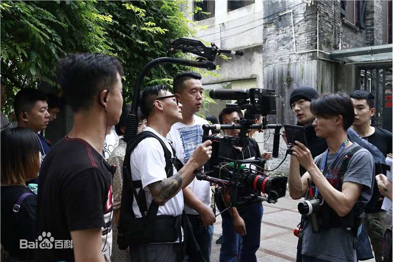 最全张琦(Stephen)在导演工作照《睡在我上铺的兄弟》中的相册