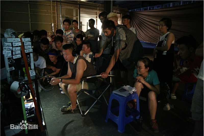 最全张琦(Stephen)在导演工作照《睡在我上铺的兄弟》中的相册