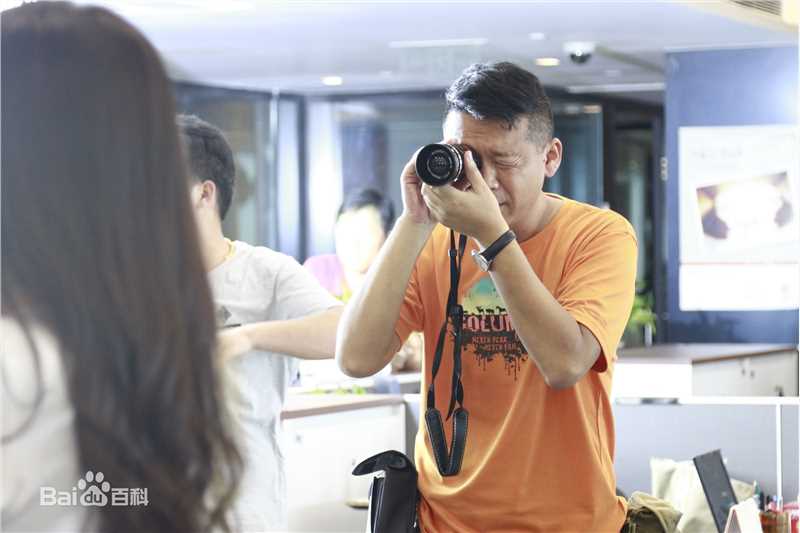 最全张琦(Stephen)在导演工作照《睡在我上铺的兄弟》中的相册